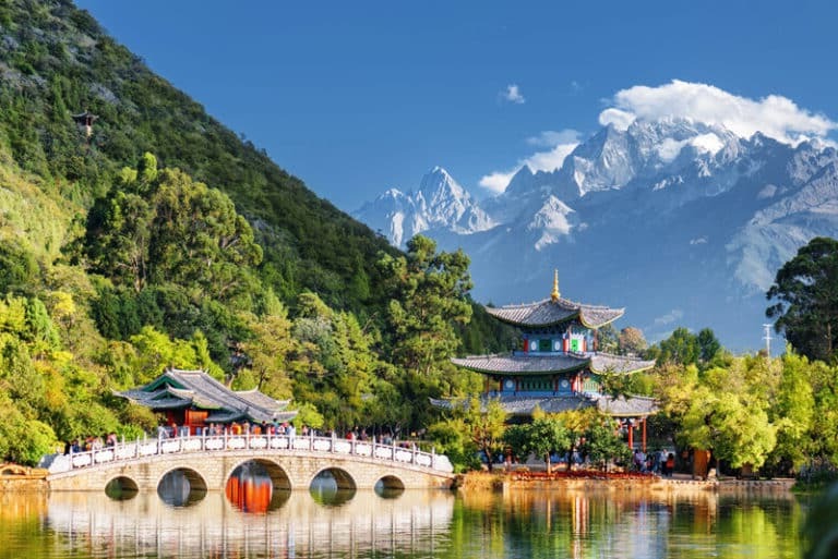 La Montaña Nevada Dragón de Jade desde Lijiang